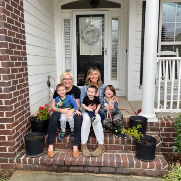 Meet your Posher, Christina - Picture 5 of 12